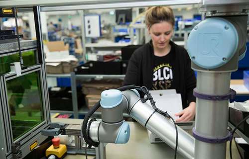 Améliorer la productivité avec les robots collaboratifs